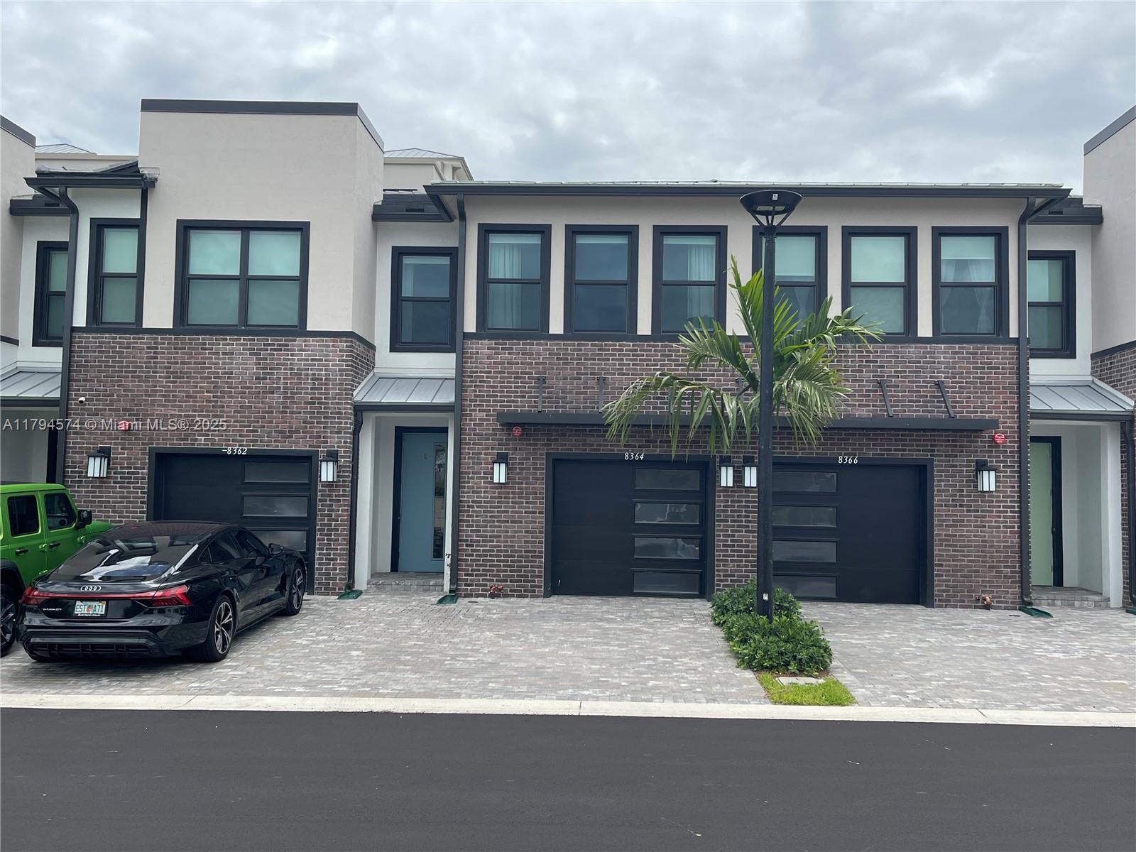 8366 NW 7th Ct