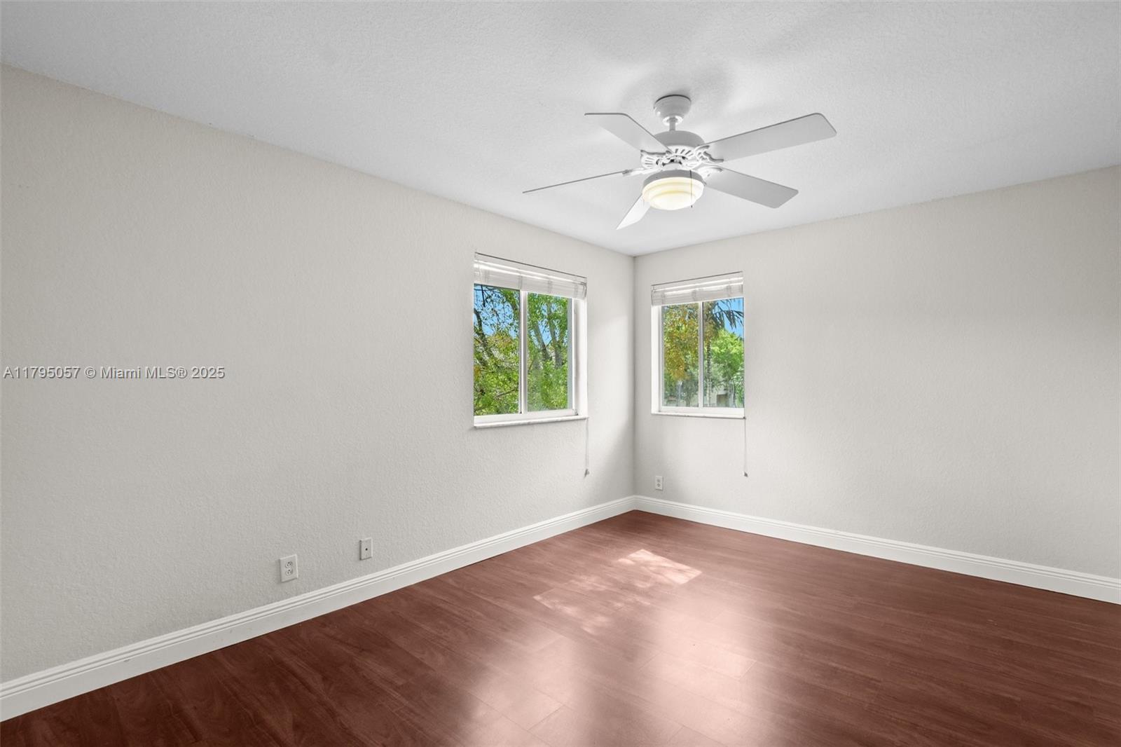 2277 Pasadena Way
