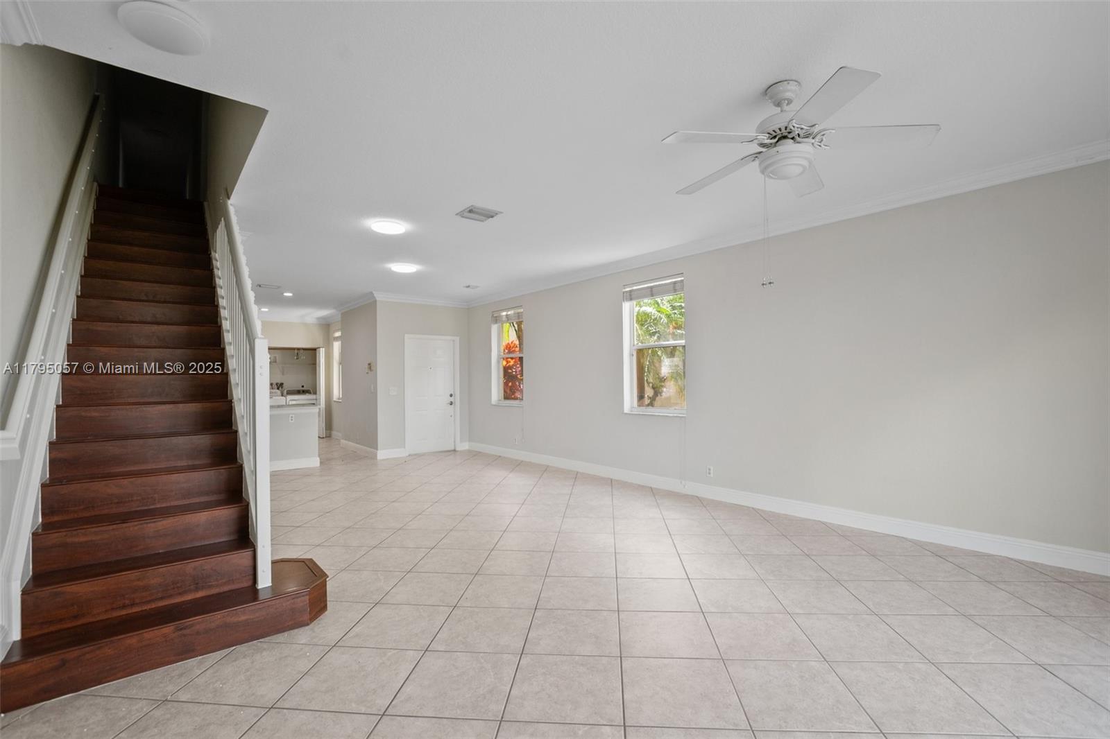 2277 Pasadena Way