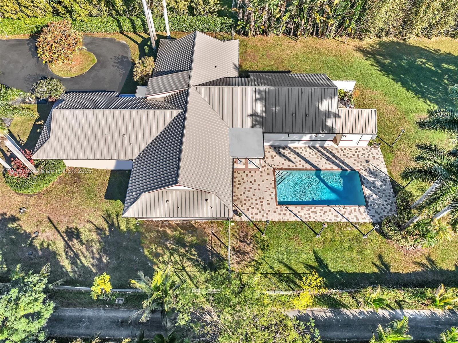 13494 Stirling Rd