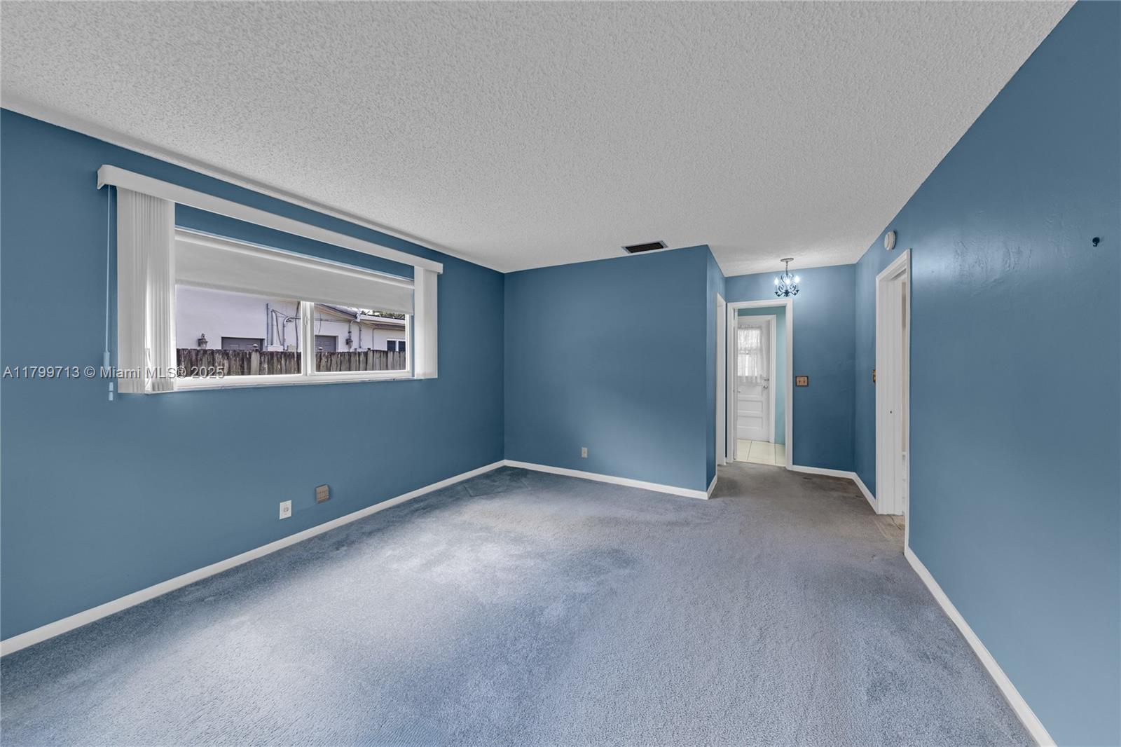 861 SW 58th Ave