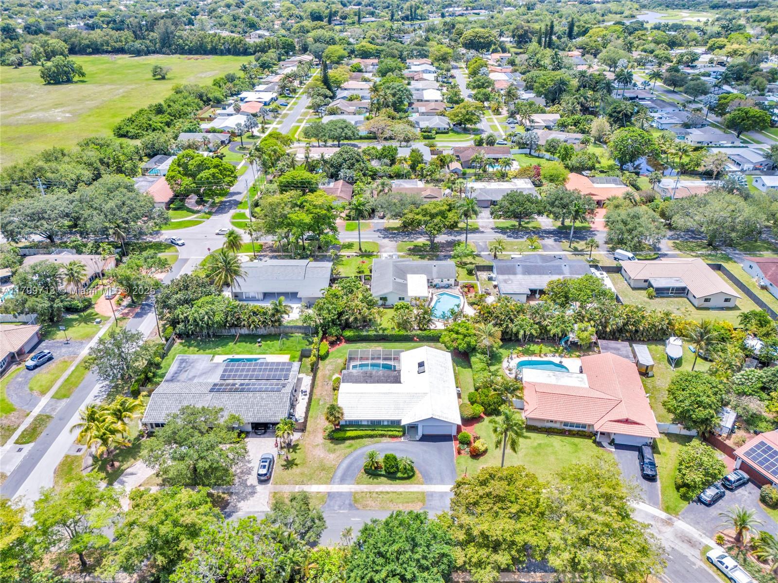 861 SW 58th Ave