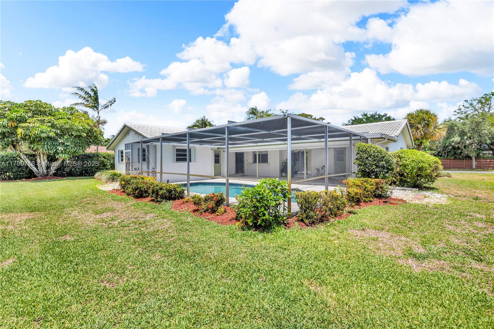 861 SW 58th Ave