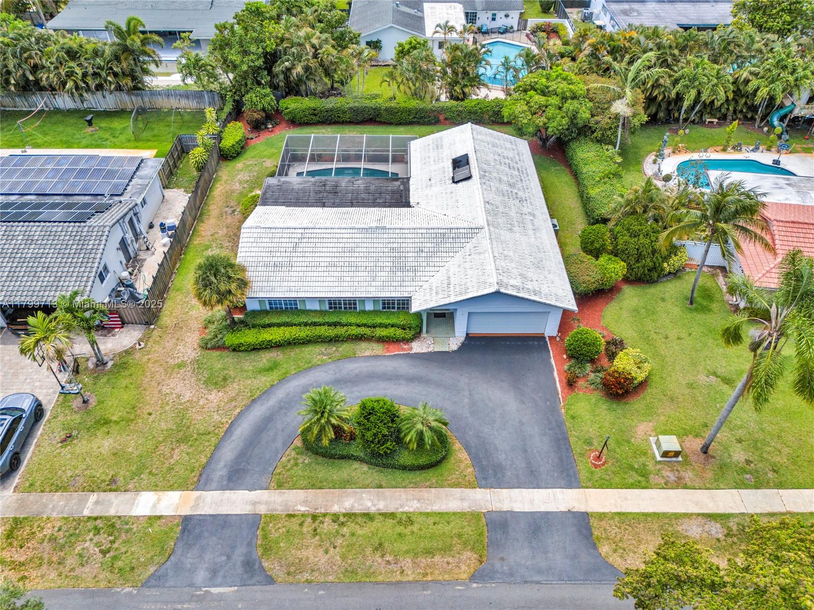 861 SW 58th Ave