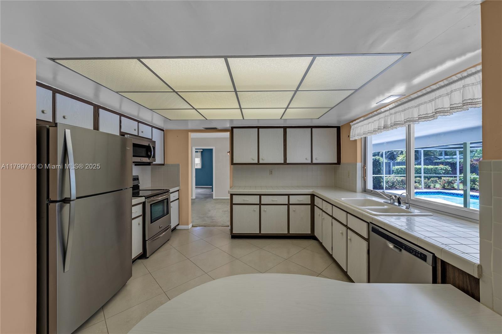 861 SW 58th Ave