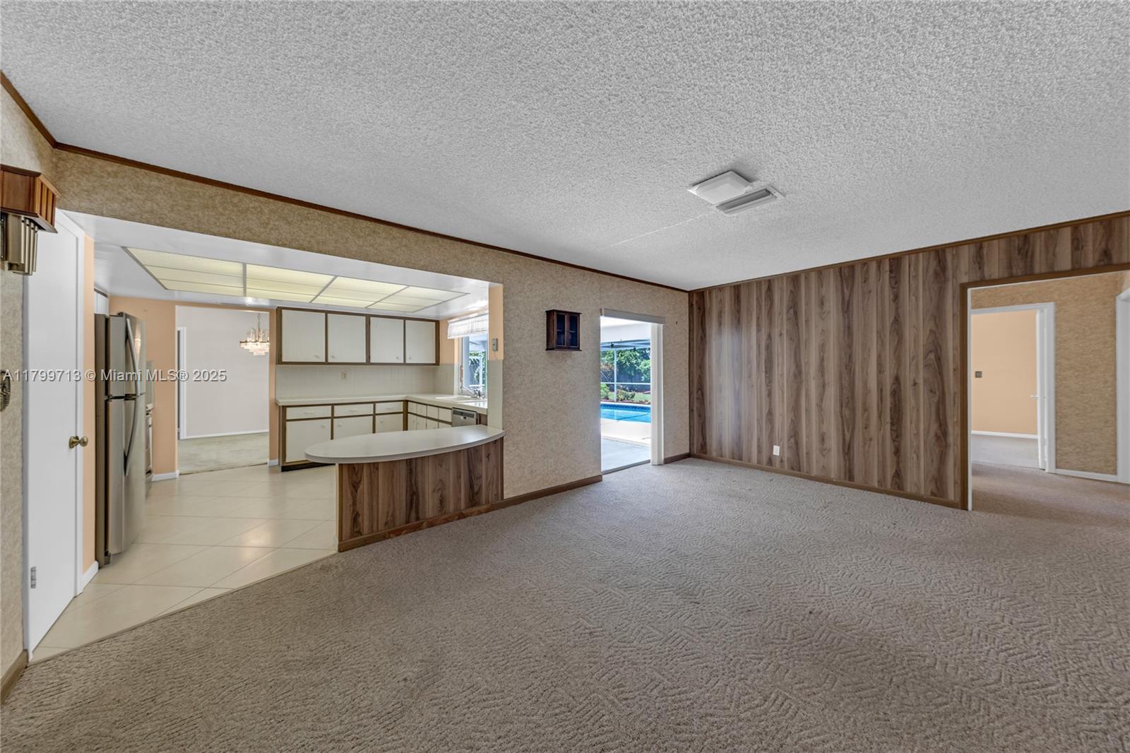861 SW 58th Ave