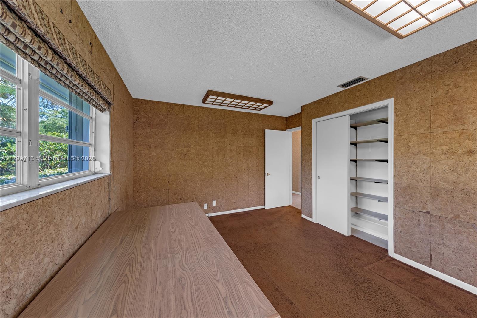 861 SW 58th Ave
