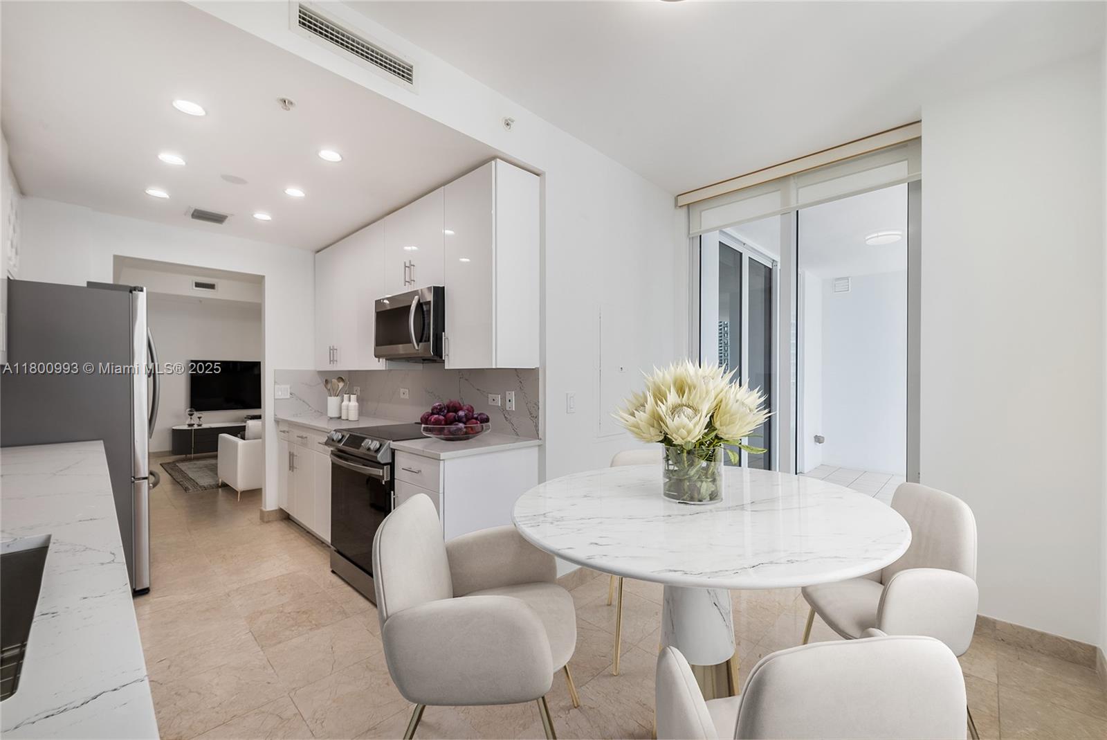 801 Brickell Key Blvd # 2808