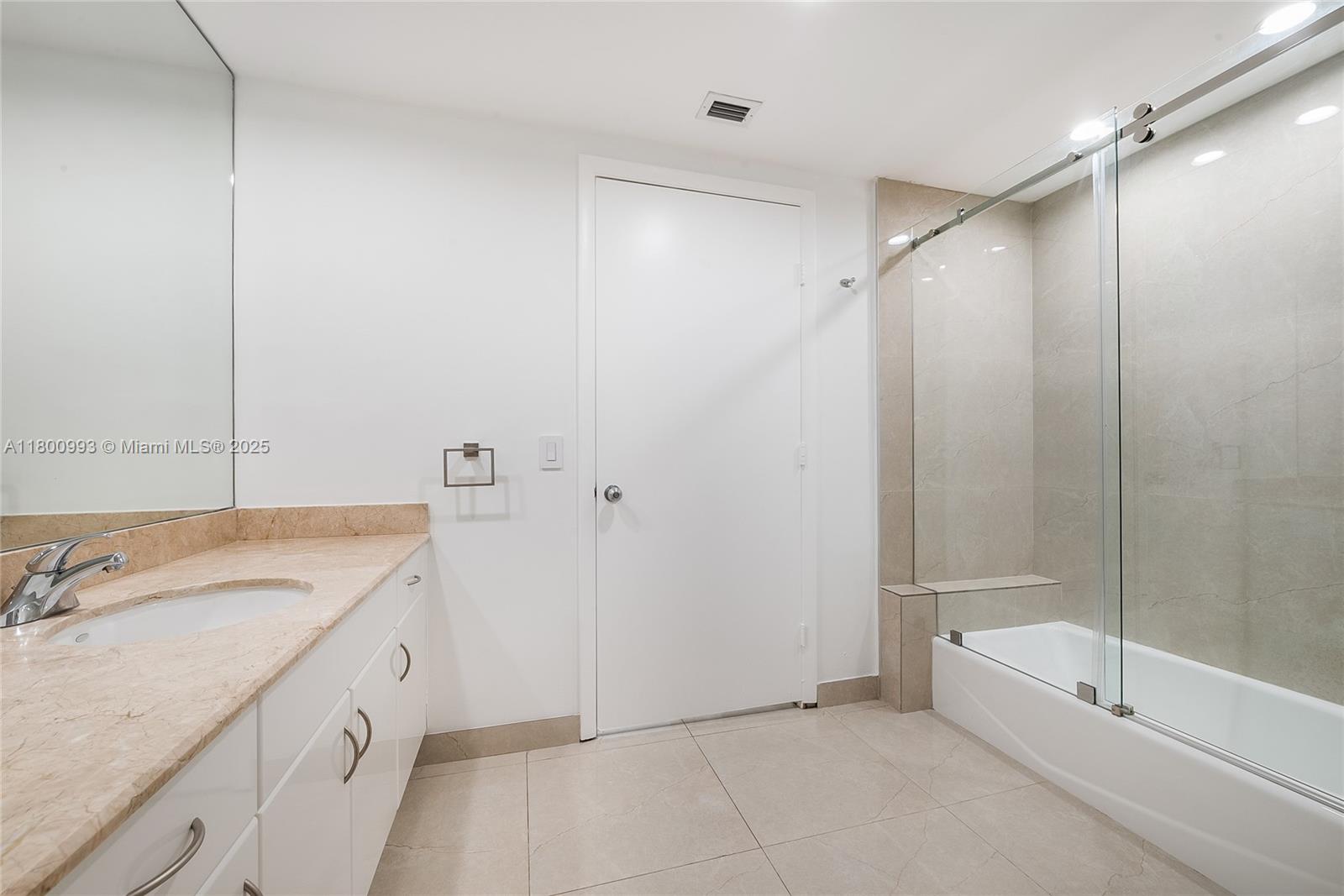 801 Brickell Key Blvd # 2808