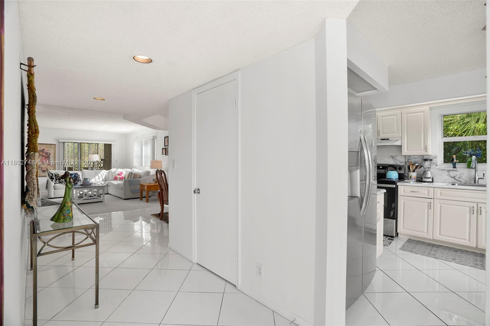 1801 Eleuthera Pt # K3