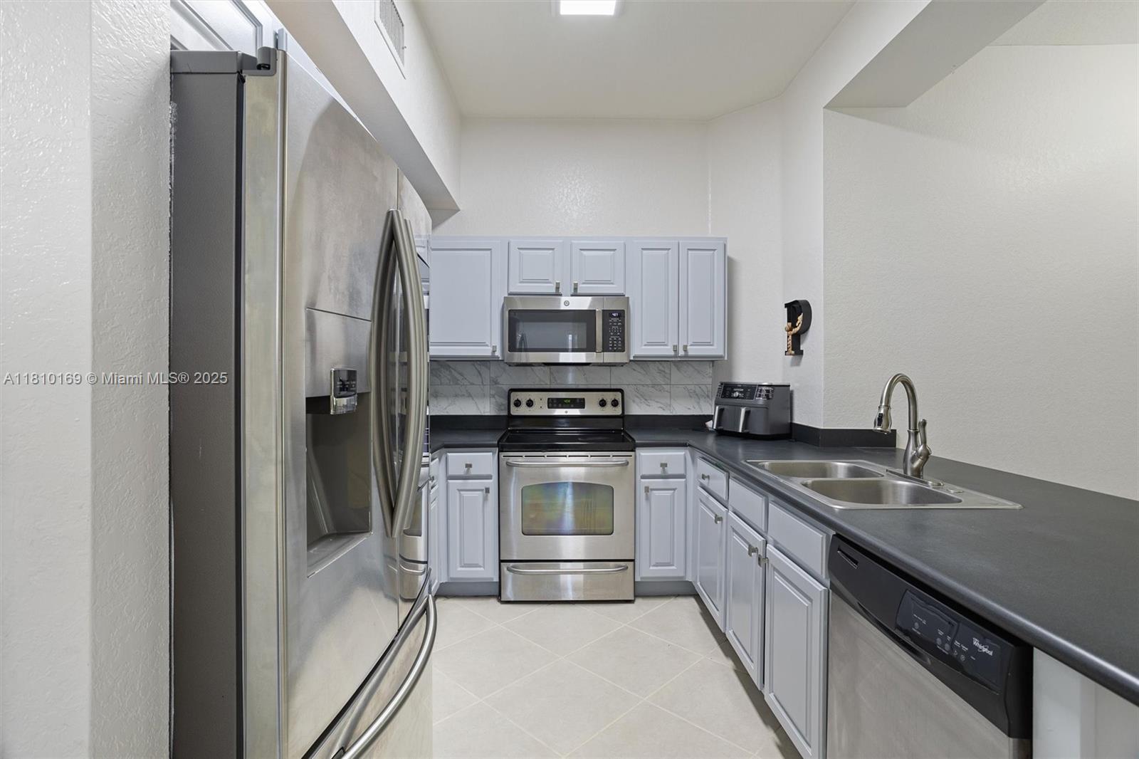 3340 Palomino Dr # 2 Unit: 214-2
