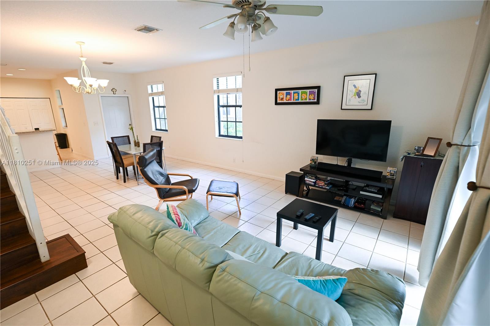 3963 Orange Tree Ln