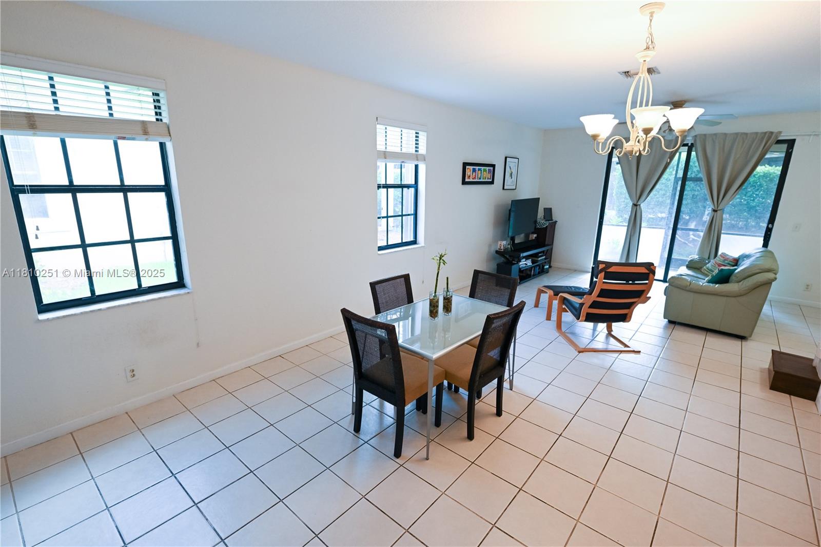 3963 Orange Tree Ln