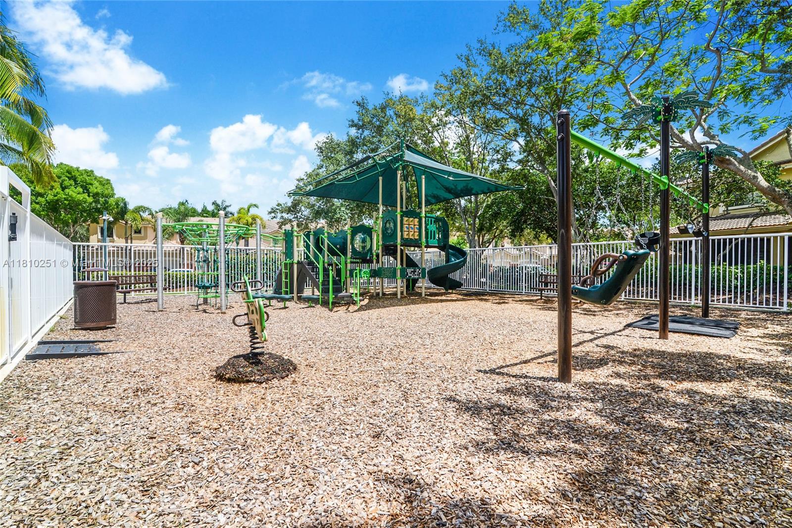 3963 Orange Tree Ln