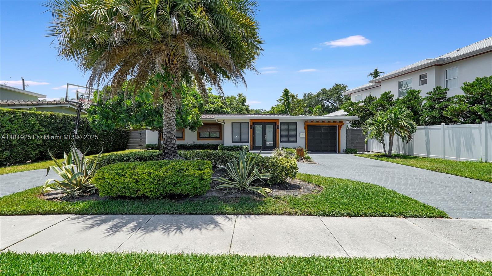 1207 Cordova Rd