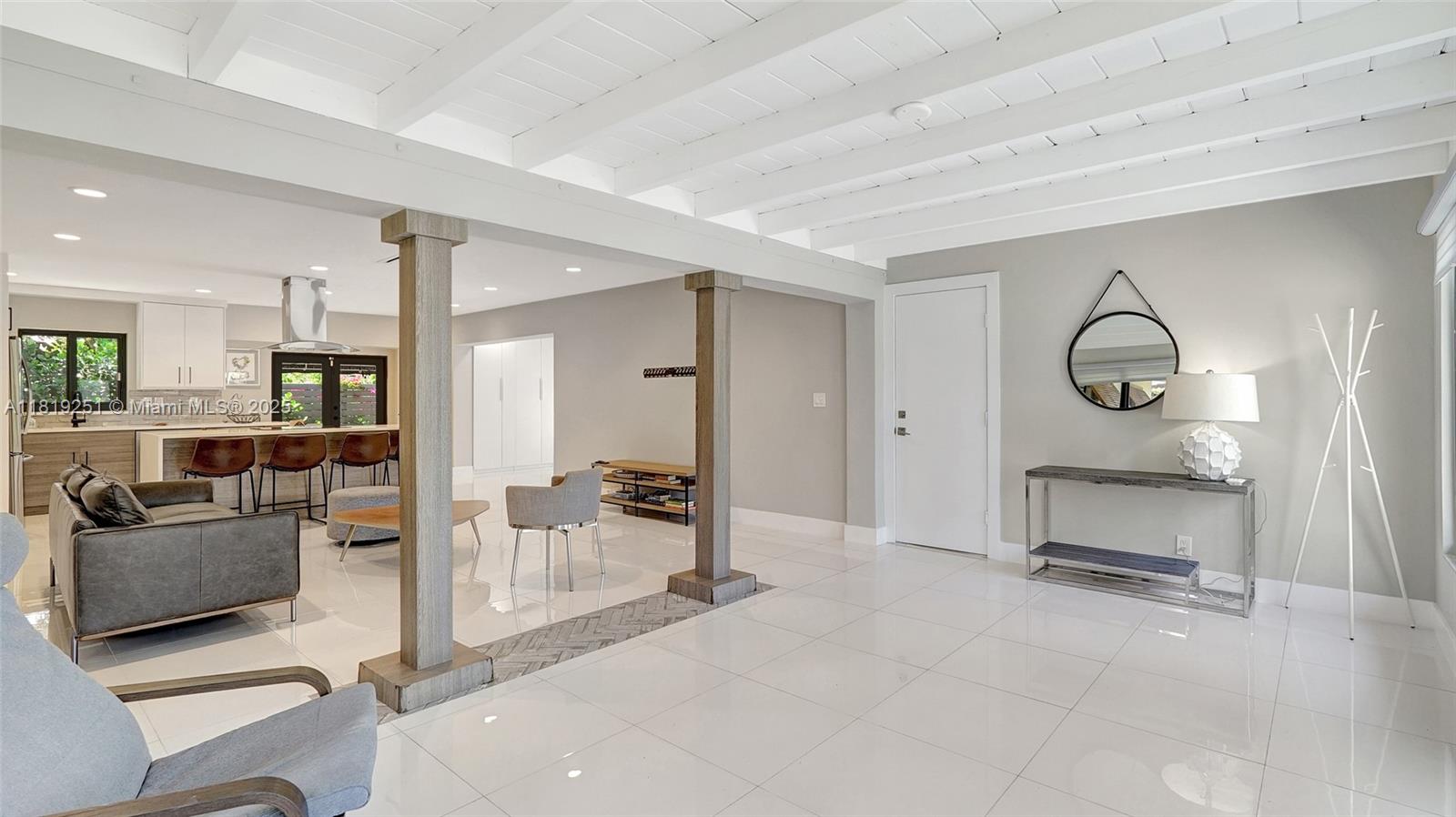 1207 Cordova Rd