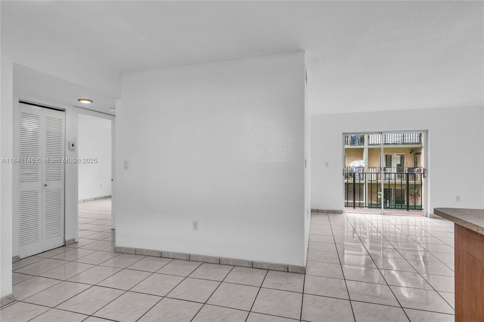 325 NW 72nd Ave # 203