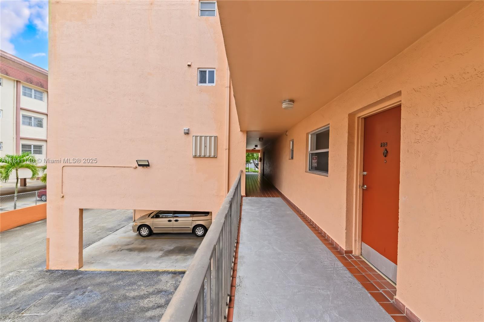 325 NW 72nd Ave # 203