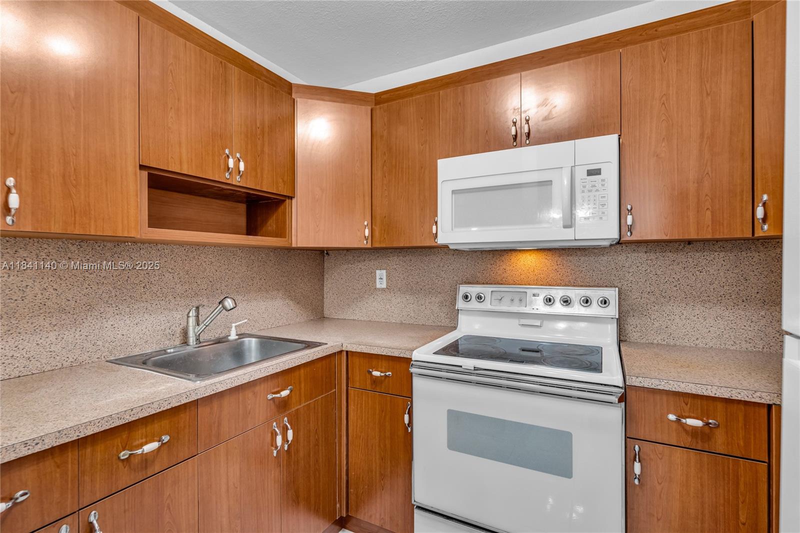 325 NW 72nd Ave # 203