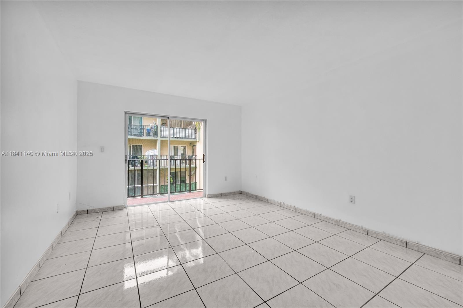 325 NW 72nd Ave # 203