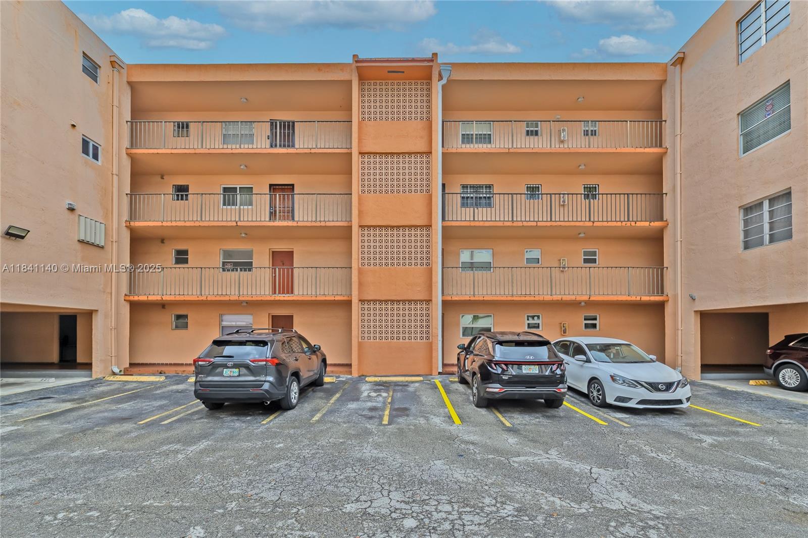 325 NW 72nd Ave # 203