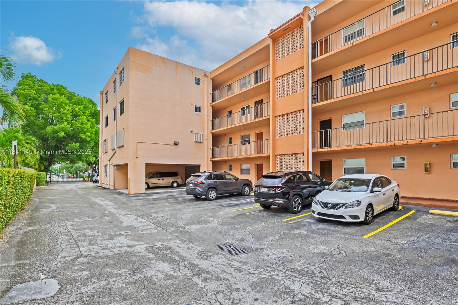 325 NW 72nd Ave # 203