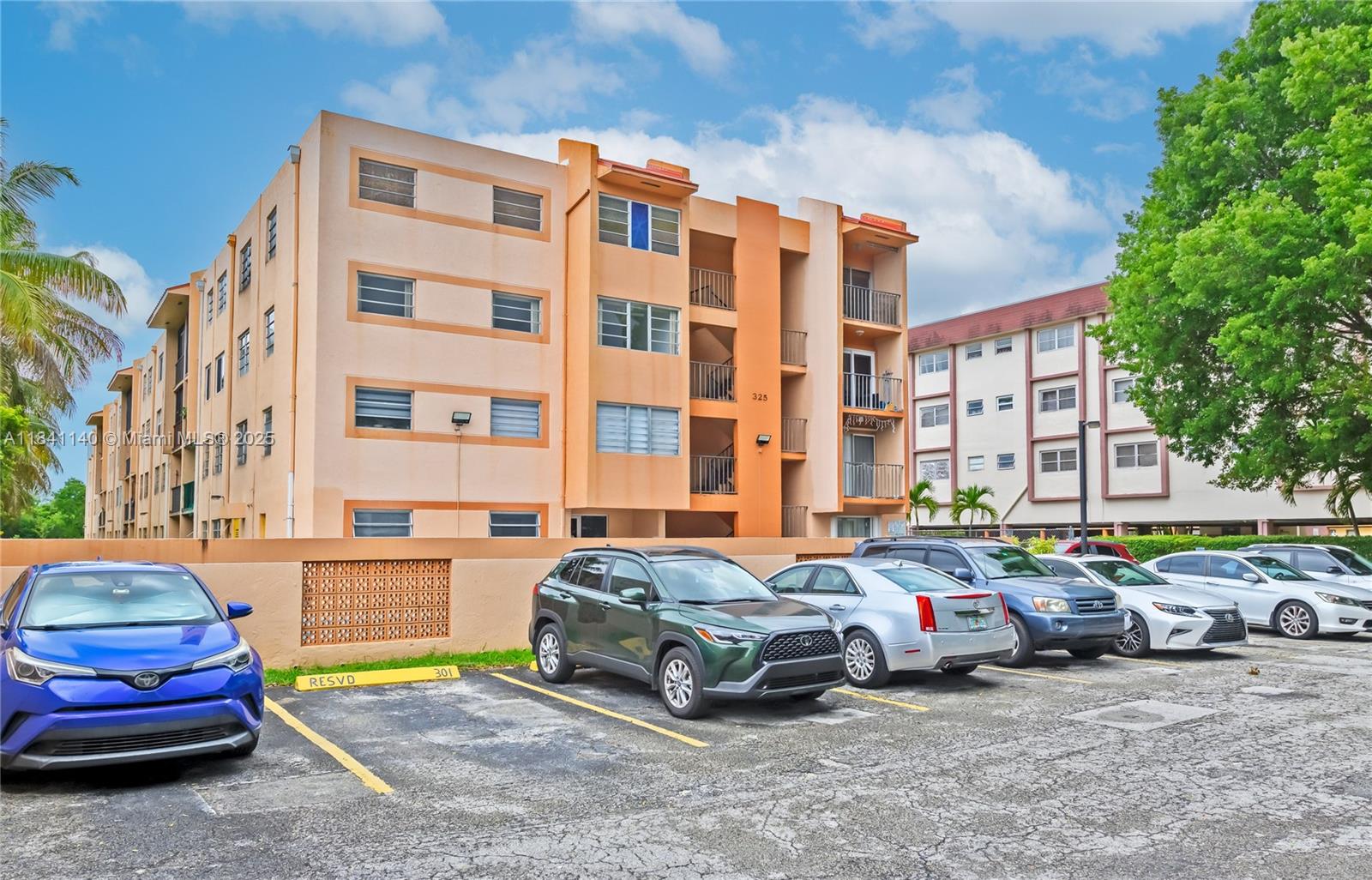 325 NW 72nd Ave # 203