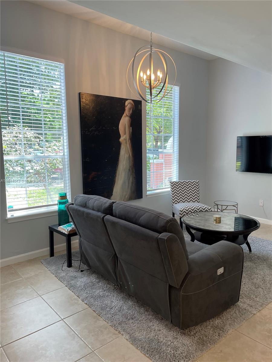 1165 Crystal Way Unit: E