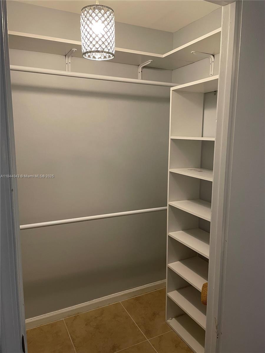 1165 Crystal Way Unit: E