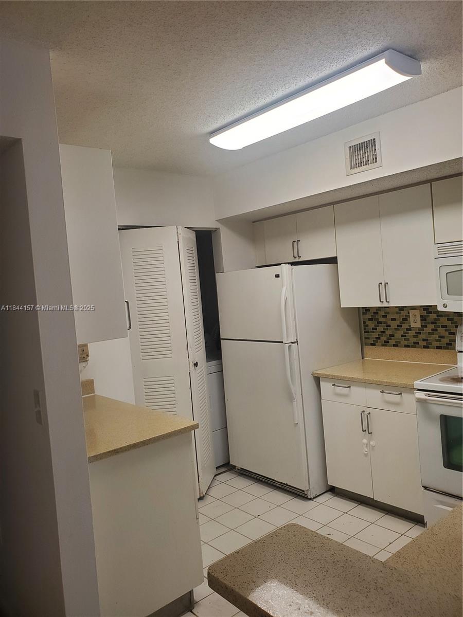 3874 Lyons Rd # 6 Unit: 112-6