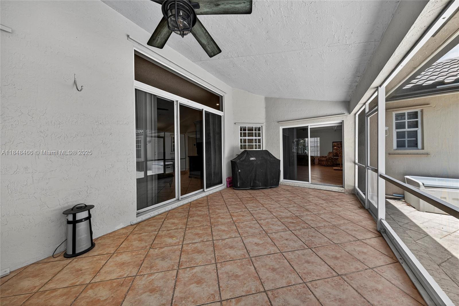 704 Lake Blvd