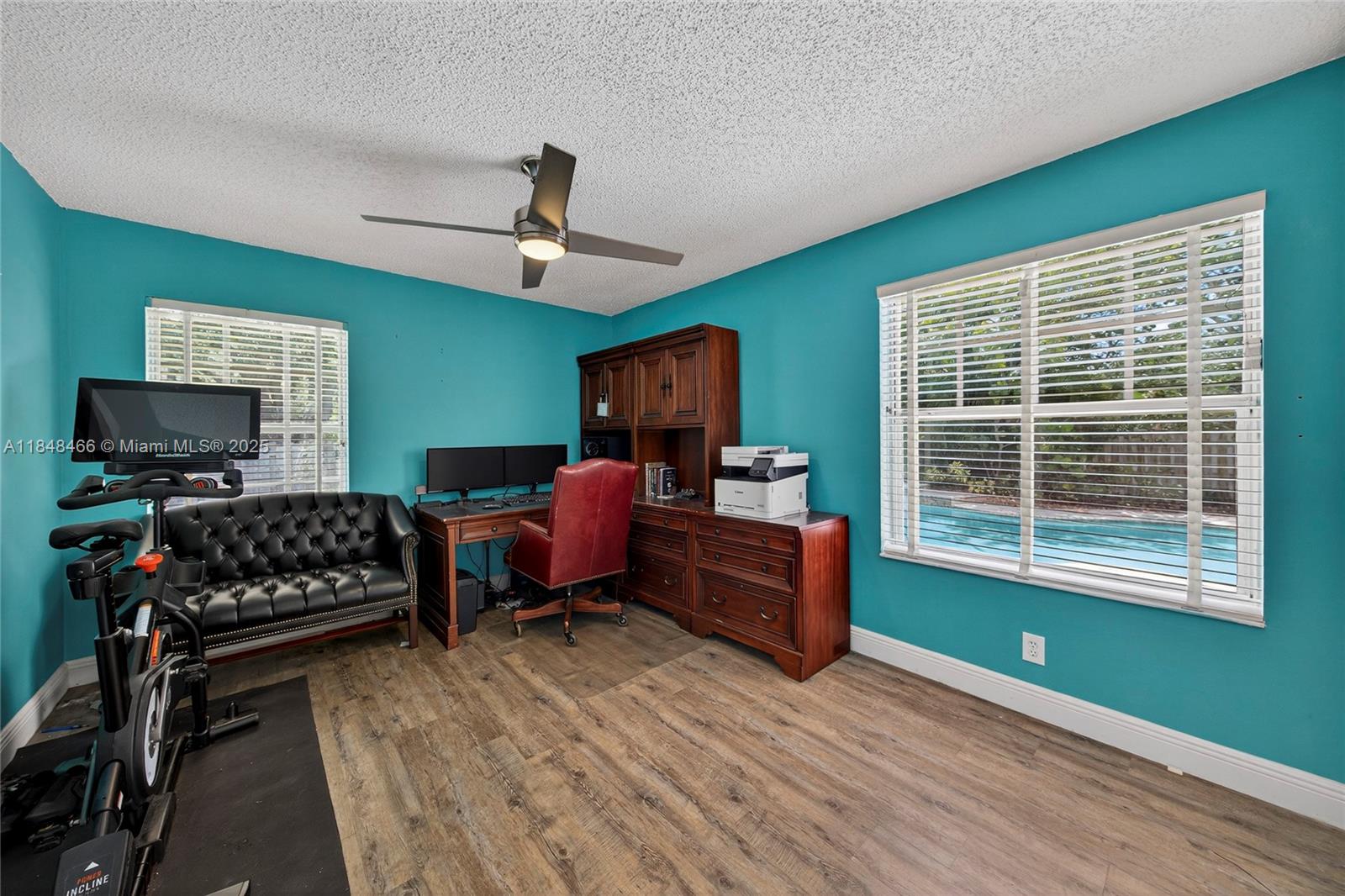 704 Lake Blvd