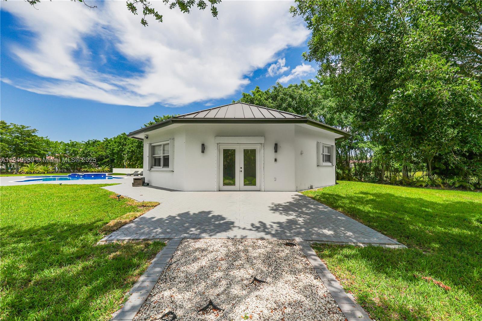 601 Ranch Rd