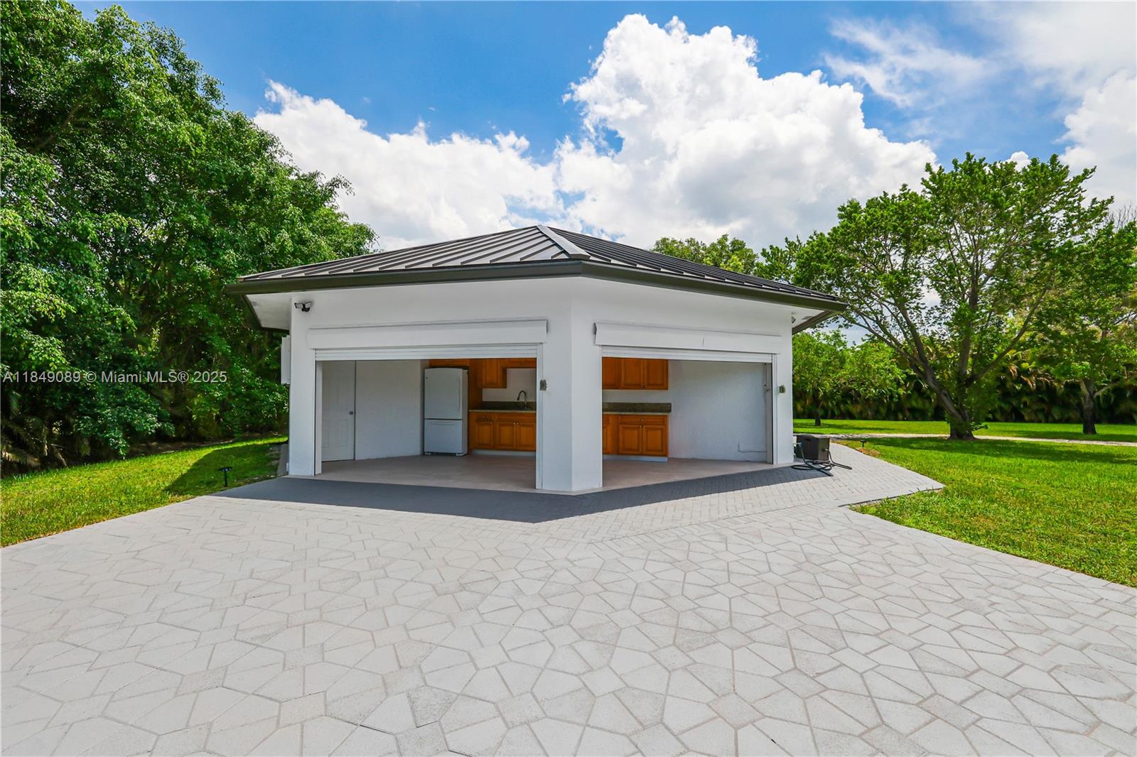 601 Ranch Rd