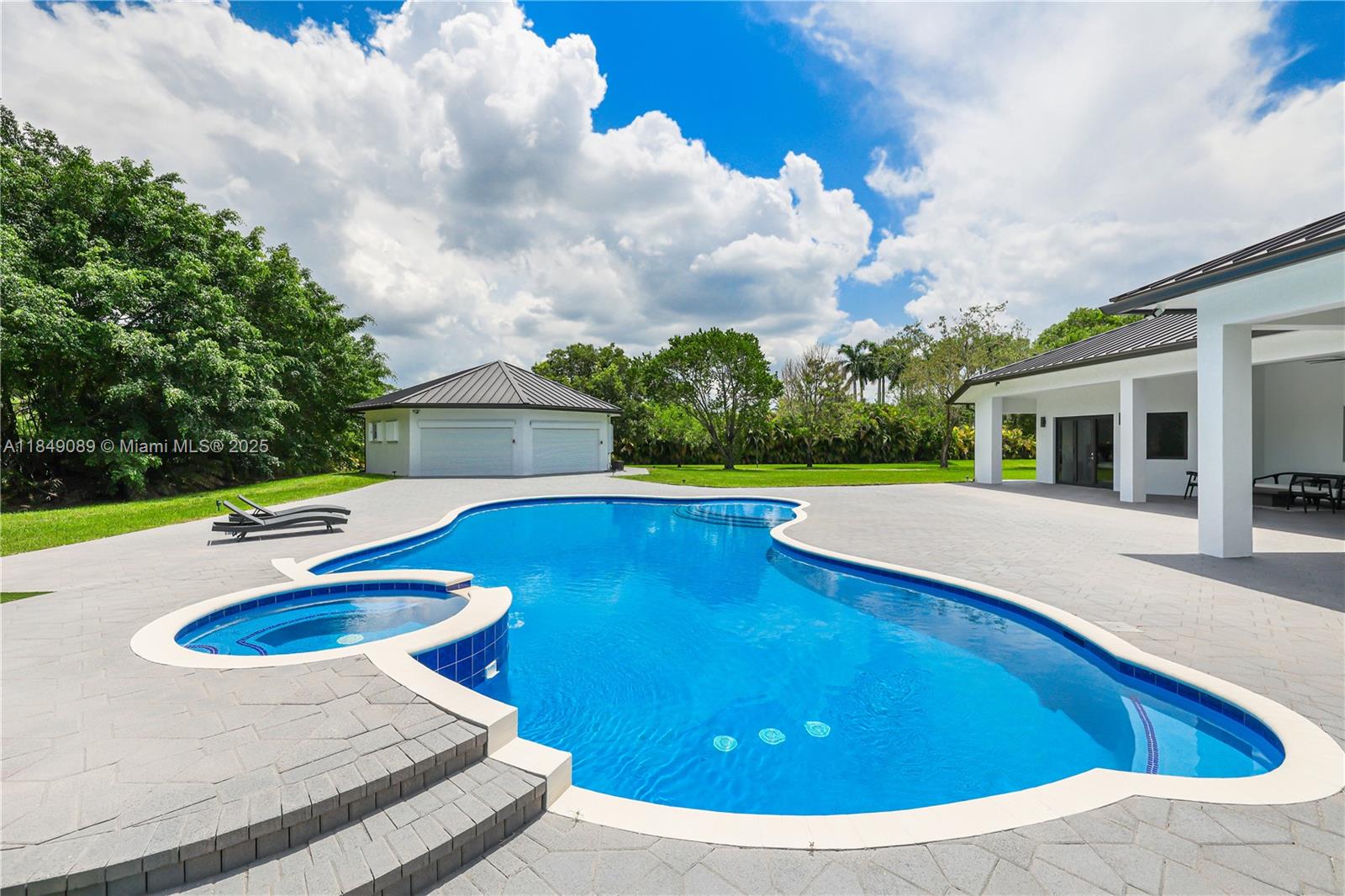 601 Ranch Rd