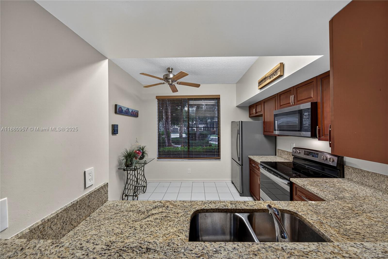 10541 NW 10th St # 129 Unit: A-129