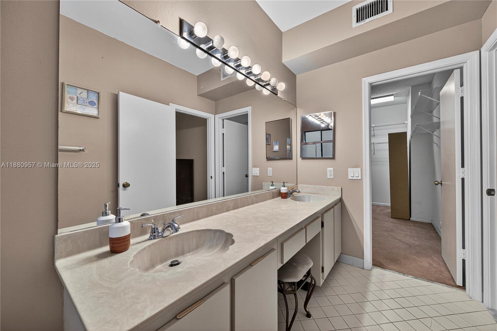 10541 NW 10th St # 129 Unit: A-129