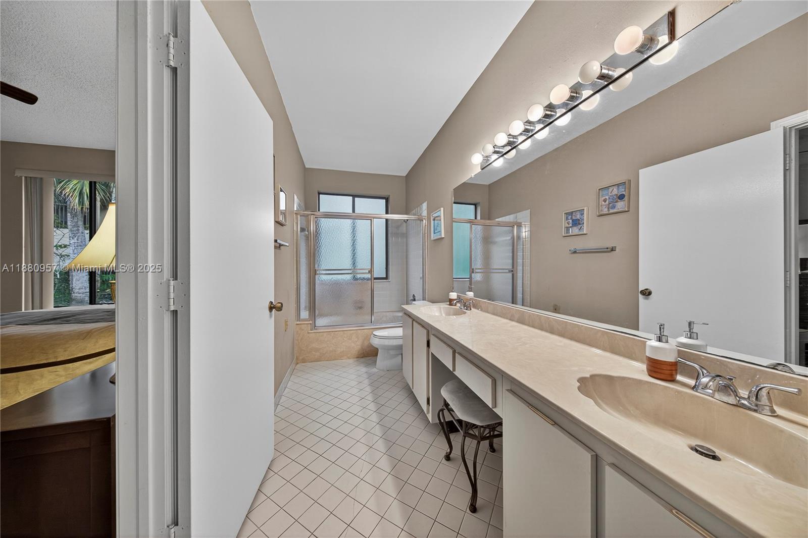 10541 NW 10th St # 129 Unit: A-129
