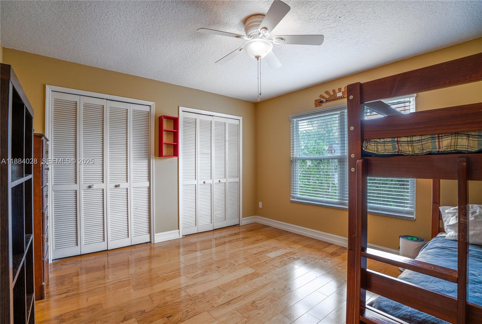 1963 S Prairie Dunes Ct