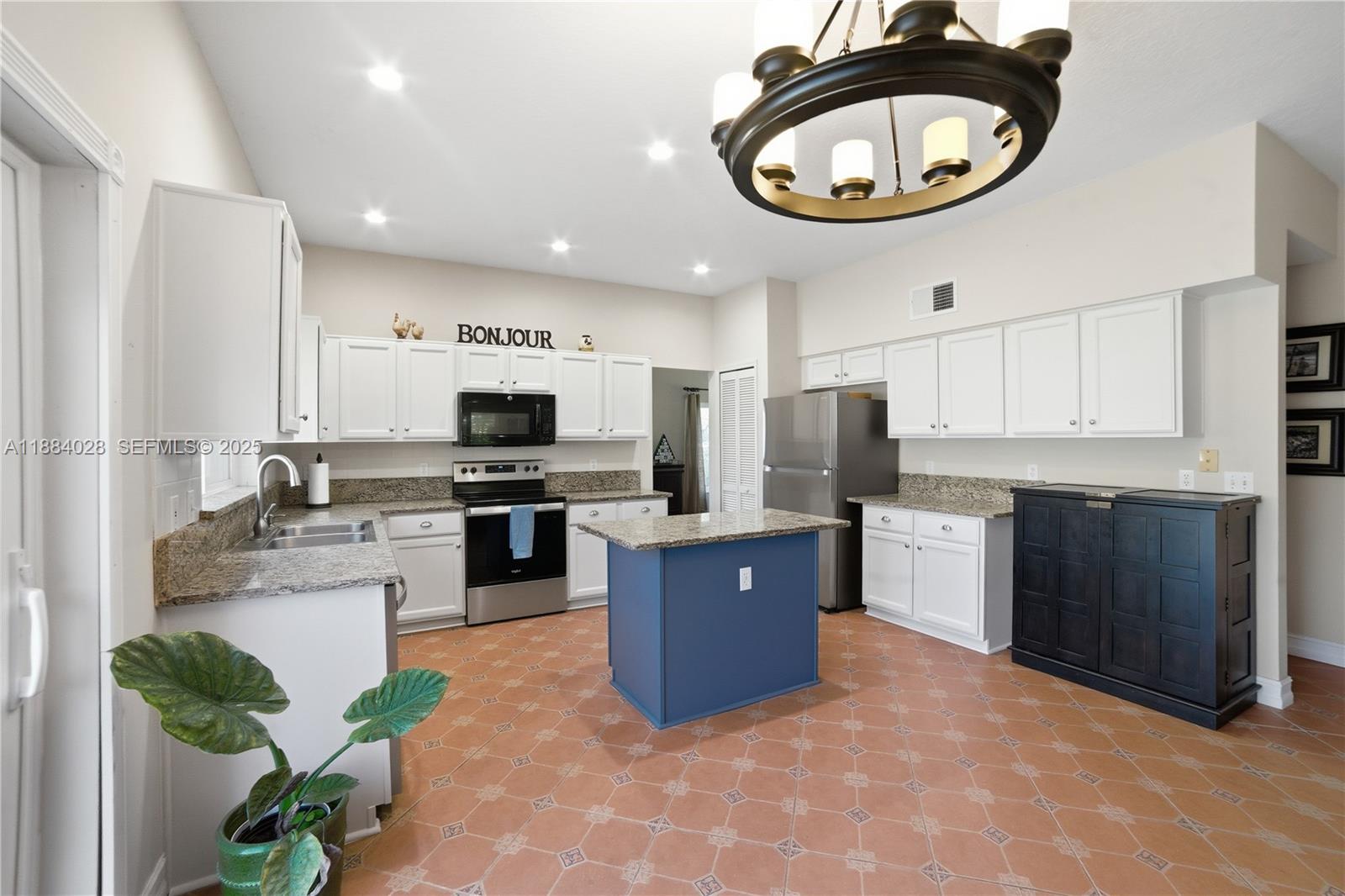 1963 S Prairie Dunes Ct
