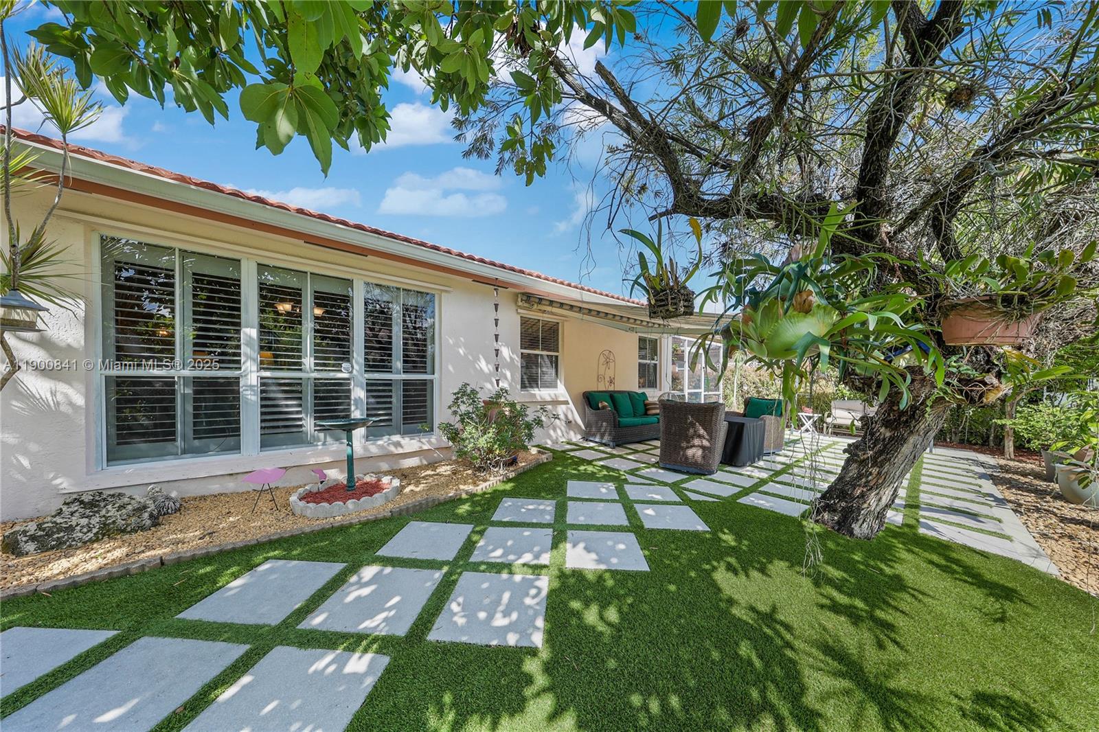 18411 NW 18th St, Pembroke Pines