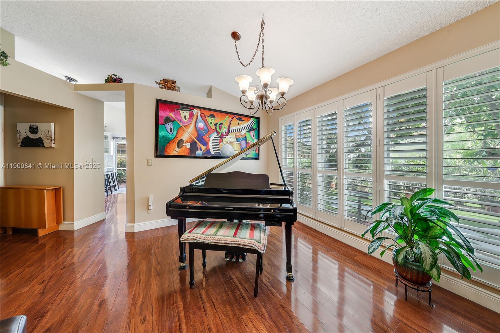 18411 NW 18th St, Pembroke Pines