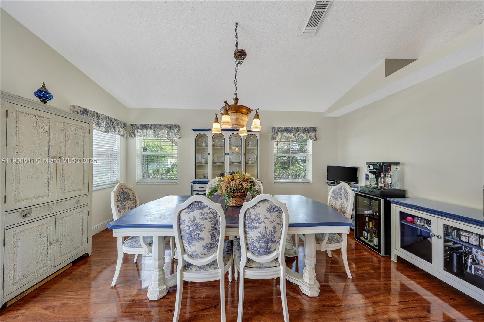 18411 NW 18th St, Pembroke Pines