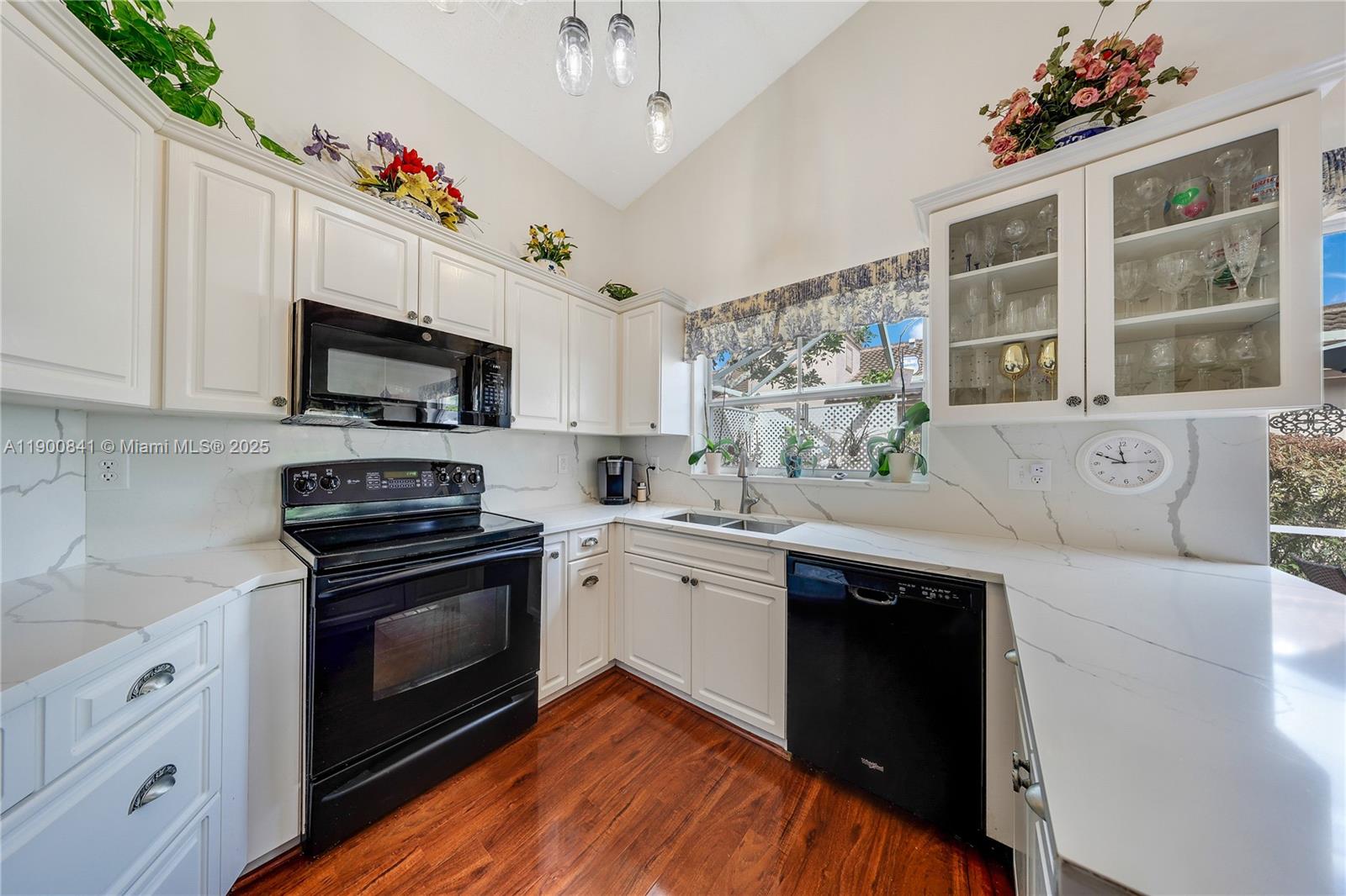 18411 NW 18th St, Pembroke Pines