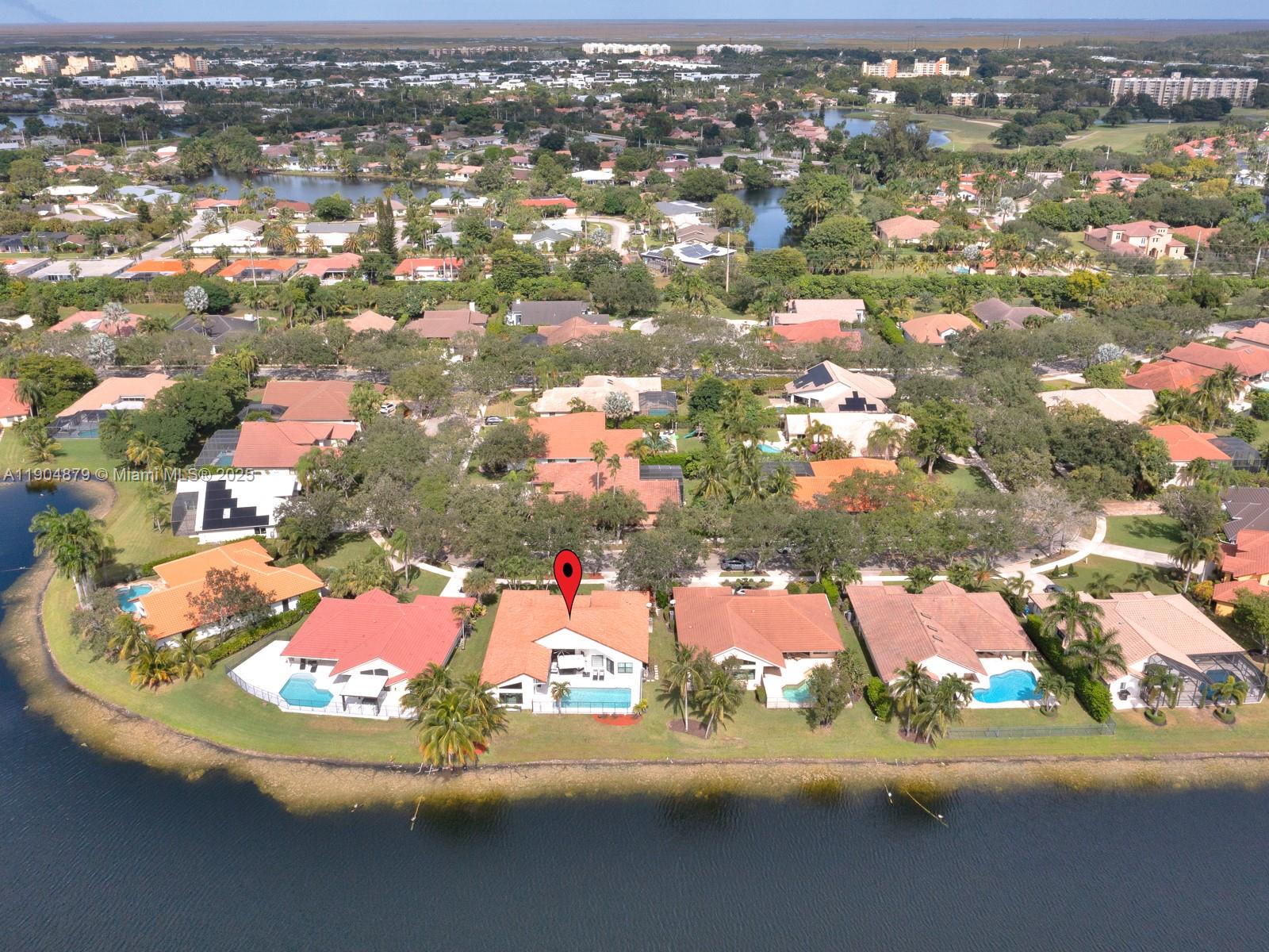 1044 Poplar Cir