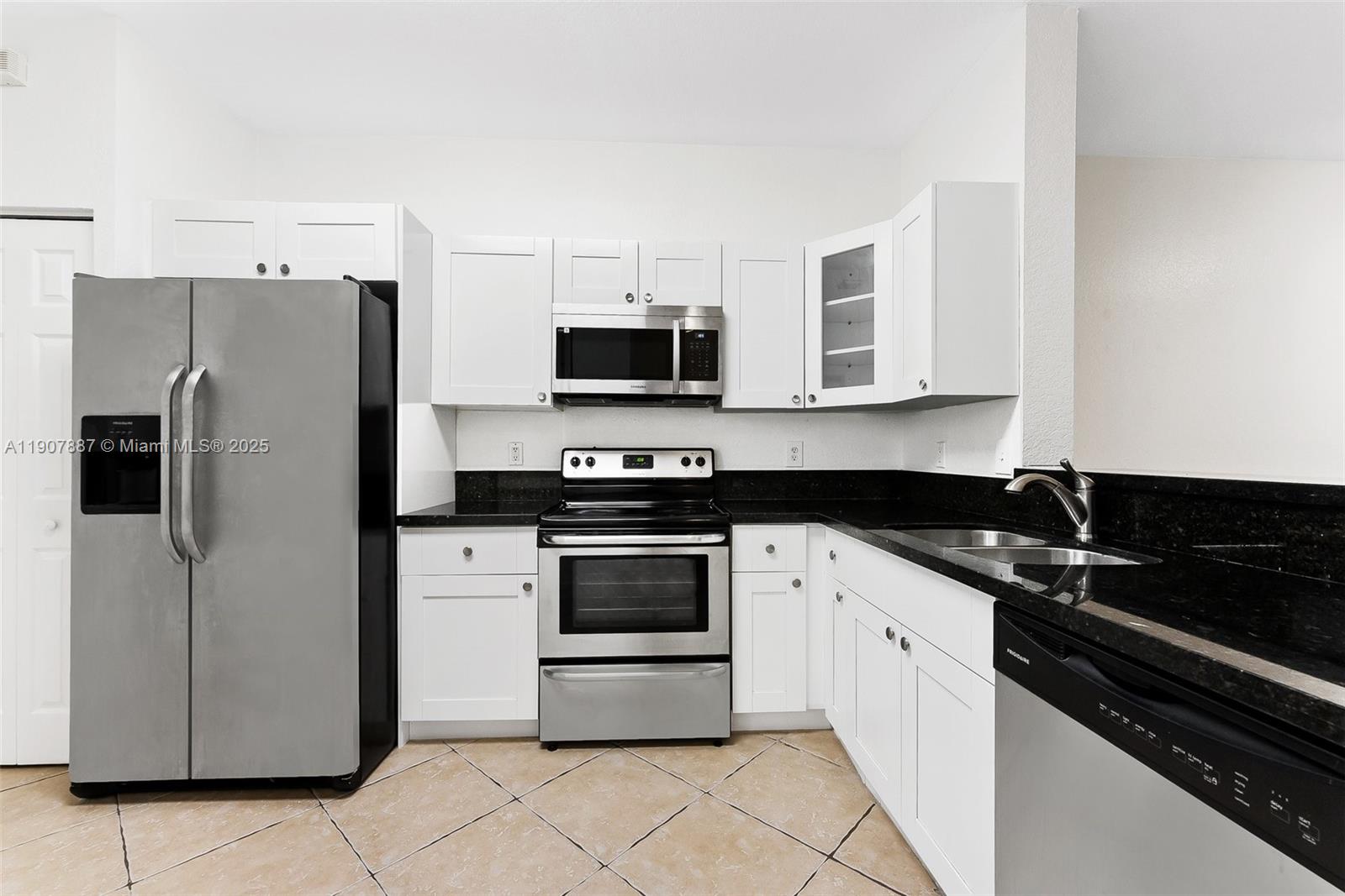 4056 Timber Cove Ln # 4056