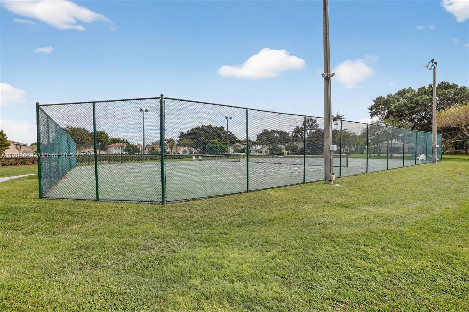 1413 SW 109th Way