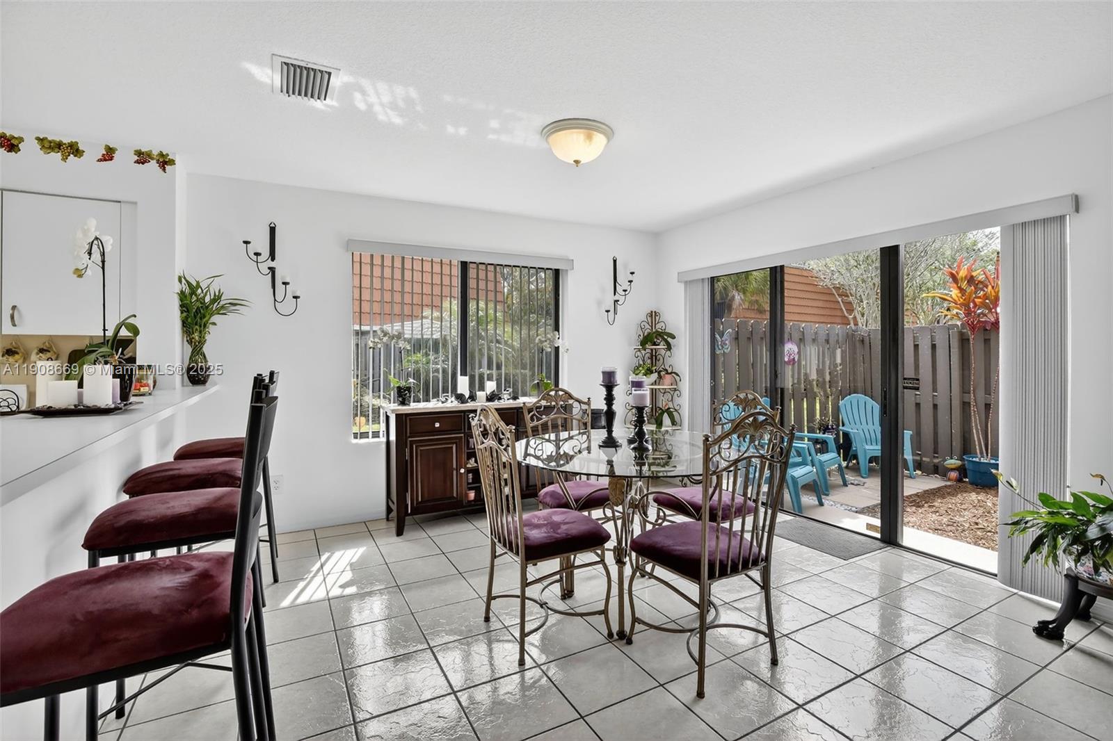 1413 SW 109th Way