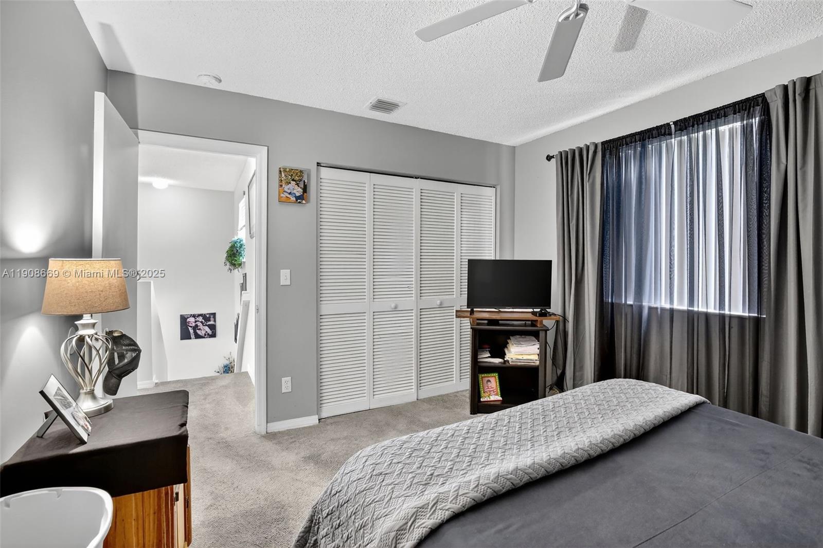 1413 SW 109th Way