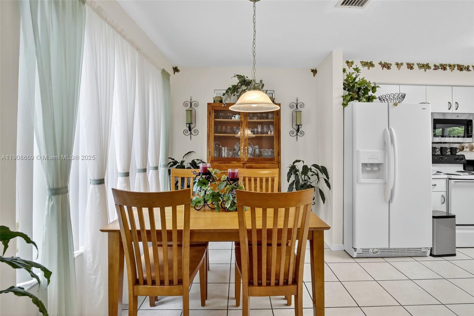 1413 SW 109th Way